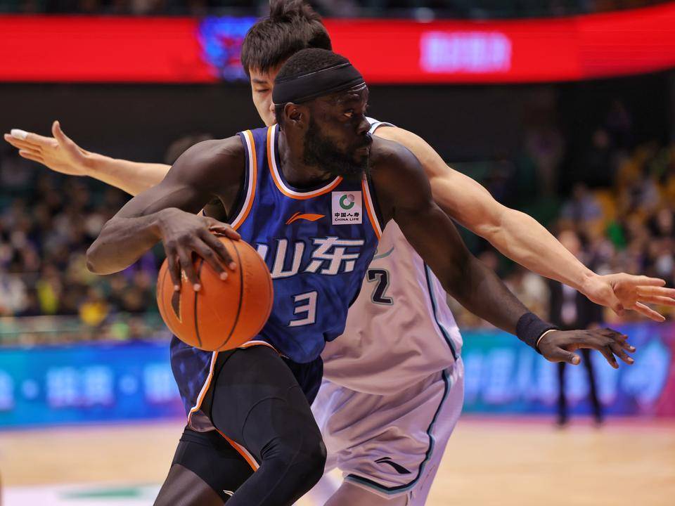 九游体育app 山东男篮发布备战花絮，今晨完成体检，意大利杯任务艰巨，纪律约束更严格