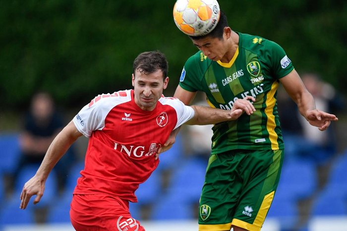 九游体育下载包含阿贾克斯迎全明星赛关键赛；转会期调整名单；悬念犹存；身体对抗强度拉满的词条